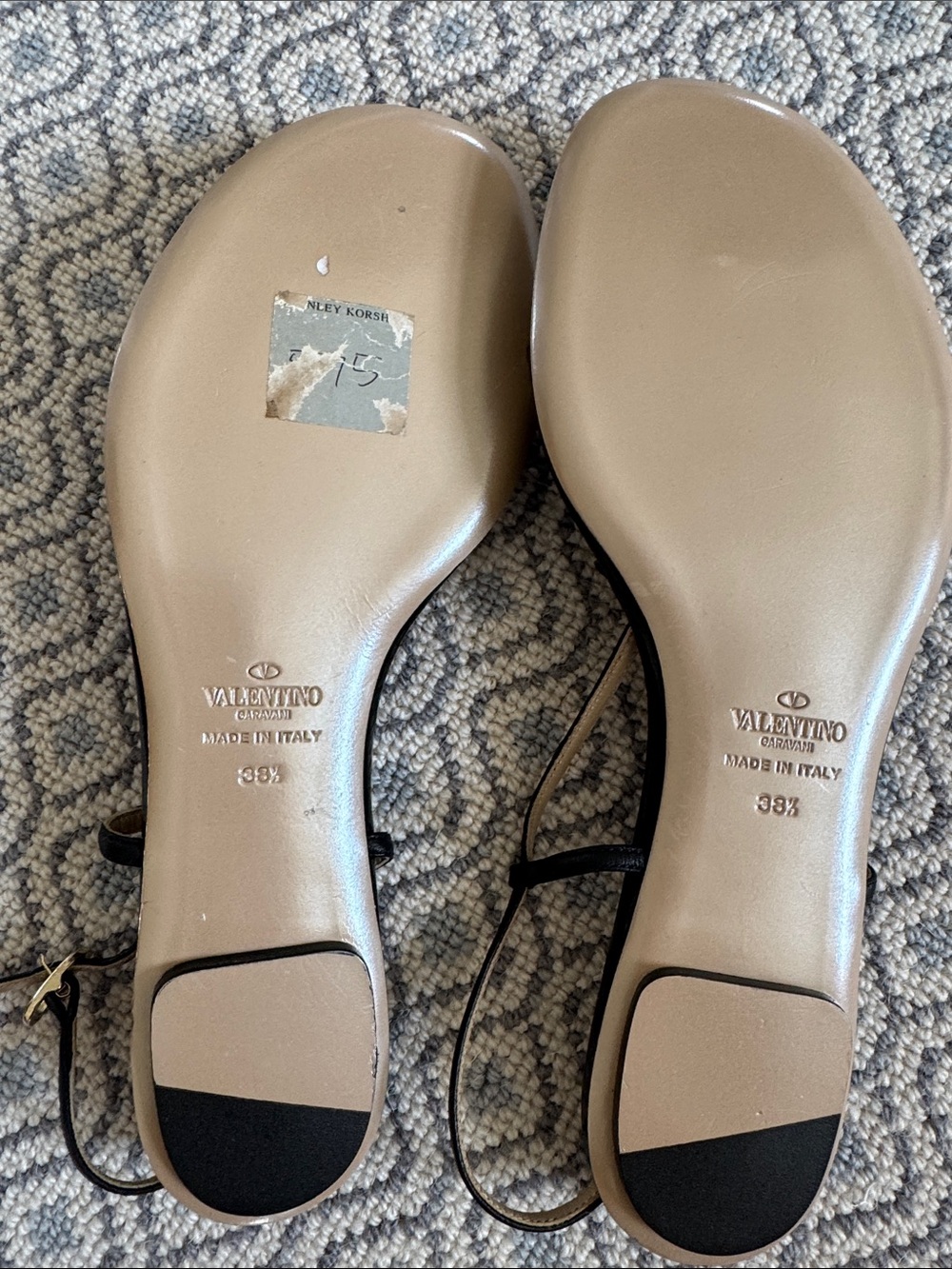 Valentino Black Patent Leather Rosette Applique Slingback Thong Sandals - Picture 4 of 5